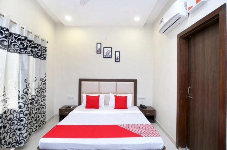 Forever Inn Hotel Near Golden Temple อัมริตสา ภายนอก รูปภาพ